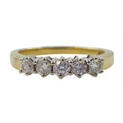 18ct gold five stone round brilliant cut diamond ring, hallmarked, total diamond weight 0.50 carat
