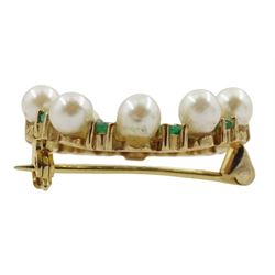 9ct gold emerald and pearl wreath brooch, hallmarked
