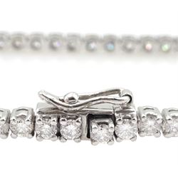 18ct white gold round brilliant cut diamond bracelet, stamped 750, total diamond weight approx 3.00 carat