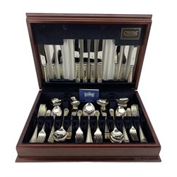 Canteen of silver bead edge cutlery for eight covers including silver handled knives, fish knives and forks etc 84 pieces in mahogany box Sheffield 1992 Maker Carrs of Sheffield