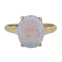 9ct gold oval opal ring, stamped 9ct
