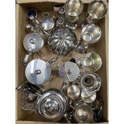 Victorian plated melon shape tea pot, plated four piece tea set and other plated ware in one box
