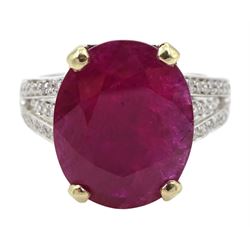 18ct white gold single stone oval ruby, with split diamond set shoulders, hallmarked, ruby approx 9.80 carat