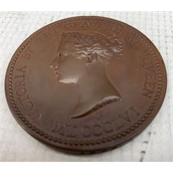 Victorian bronze medallion awarded to Anna Harriet Totton for success in art by the Department of Science and Art D5.5cm