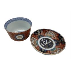 Japanese Meiji Imari bowl and dish, each bearing Fuki Chosun character marks beneath, bowl D9.5cm (2)