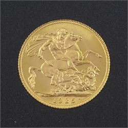 King George V 1925 restrike gold full sovereign coin, cased with information sheet