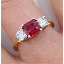 18ct gold three stone ruby and princess cut diamond ring, hallmarked, ruby approx 1.00 carat