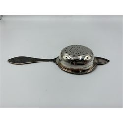 Silver tea strainer with chased flattened handle Birmingham 1973 Maker P H Vogel & Co 1.6oz