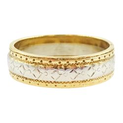 18ct white and yellow wedding band, with engraved decoration, Birmingham 1936 