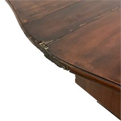 George III mahogany serpentine fronted tea table, shaped fold-over top with moulded edge, over double gate-leg action base, raised on square moulded supports with inner chamfer
Provenance: From the Estate of the late Dowager Lady St Oswald