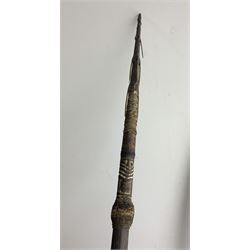 New Guinea spear L240cm  and a paddle with carved blade L163cm (2)  