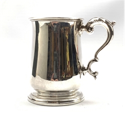 Silver baluster mug with scroll handle, H10cm Sheffield 1979, Maker Poston Products 9.1oz