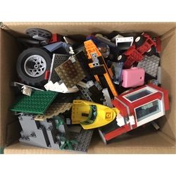 Small box of lego 