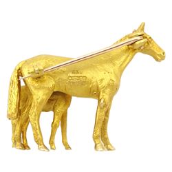 9ct gold mare and foal horse brooch by Alabaster & Wilson, Birmingham 1994