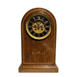 French - 19th-century 8-day mantle clock in a mahogany case, with an archedtop and inlay, two-part dial with a slate chapter and gilt roman numerals, visible brocot escapement and matching brass hands, striking countwheel movement, striking the hours and half-hours on a coiled going. With pendulum.