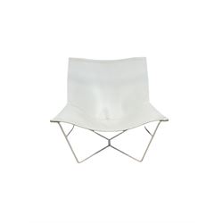 White lounge chair in white leather supported by a metal frame 