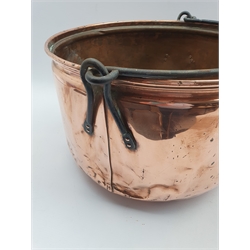 Large copper circular cooking pot with wrought metal swing handle D38cm