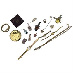 Group of jewellery and watches, including a silver and amber pendant, gilt mechanical wristwatches, gilt silver necklace, silver ingot pendant, pendants, compacts, etc