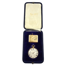  Mappin & Webb 18ct gold pocket watch, top wind, London import marks 1919 and a 9ct gold vesta case by Horton & Allday, Birmingham 1920, retailed by Mappin & Webb Ltd, in fitted velvet lined case  