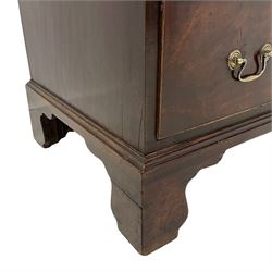 George III mahogany bachelor's chest, moulded rectangular top over brushing slide and four long graduating drawers, cock-beaded drawer fronts with circular brass handle plates and swan neck drop handles, on bracket feet