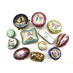 Limoges and other continental porcelain trinket boxes with gilt metal mounts and other porcelain trinket boxes (12)