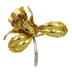  18ct gold two stone ruby flower brooch, hallmarked  