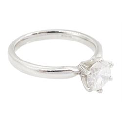Platinum single stone round brilliant cut diamond ring, hallmarked, diamond approx 1.00 carat