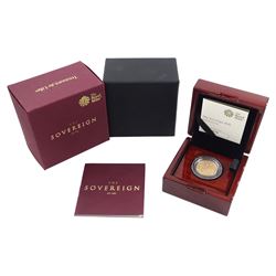 Queen Elizabeth II 2020 gold proof sovereign coin, cased with certificate 