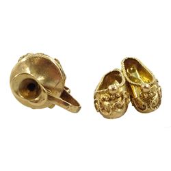 Two 9ct gold charms including pair of slipper and jug, both hallmarked 