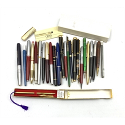 Collection of assorted ballpoint pens, fountain pens and propelling pencils to include Platignum, Scripto Lady, Parker Mate, Pierre Cardin and others 