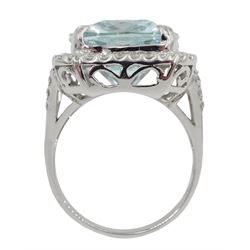 18ct white gold large aquamarine and diamond cluster ring, with split diamond shoulders, aquamarine approx 14.80 carat, total diamond weight approx 0.90 carat