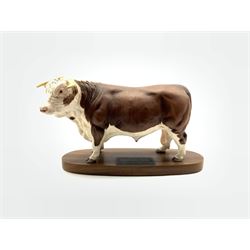 Beswick model of a Hereford bull on wooden plinth from the Connoisseur series,  model A2542A