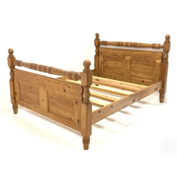 Traditional waxed pine 5' Kingsize bedstead, panelled with turned stretchers and finials, total width - 162cm