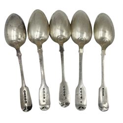 Pair of Victorian silver fiddle pattern dessert spoons Exeter 1860 Maker Josiah Williams & Co, another pair of Victorian dessert spoons, single spoon and a George IV fiddle pattern sauce ladle London 1820 Maker William Bateman I (6)