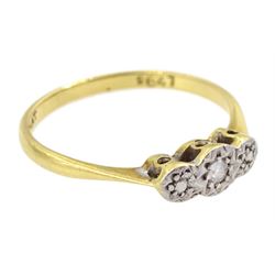 Gold three stone diamond chip ring, stamped 18ct Plat
