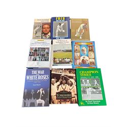 Cricketing books and autobiographies, some being signed, including dazzler Darren Gough, Beating the Field Brian Lara, Geoff Boycott 10 years as no1 etc