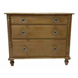 Victorian pine chest fitted with three long graduated drawers flanked by applied split turned pilasters, raised on turned supports W101cm, H86cm, D54cm
