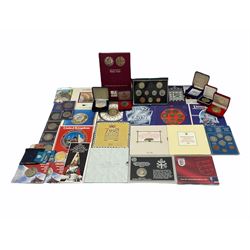 Ten United Kingdom brilliant uncirculated coin collections dated 1983, 1984, 1985, 1986, 1987, 1988, 1990, 1991, 1994 and 2004, Royal Mint 1989 proof coin collection in blue case with certificate, various commemorative crowns and other coinage