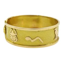 18ct gold Egyptian hieroglyph ring
