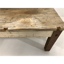 Large 19th century pine work bench, the rectangular top over drawer to each end, raised on square supports 