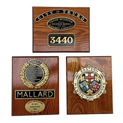 Three Railway crests produced by Friends of the National Railway Museum: 'City of Truro', 'Mallard' and 'North Eastern Railway', all boxed (3)