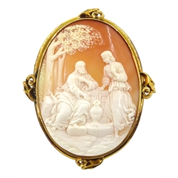 Victorian 13ct gold cameo brooch depicting figures in a garden setting