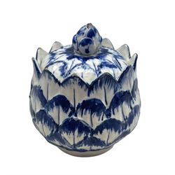 Wedgwood pearlware custard cup and cover C1800, of artichoke form, impressed beneath, H7.5cm 
