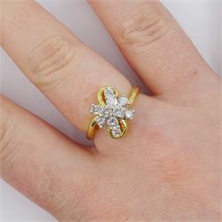 18ct gold round brilliant cut diamond cluster ring, stamped 750, total diamond weight approx 0.55 carat
