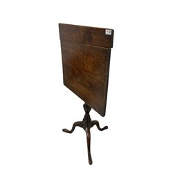 George III mahogany tilt top occasional table, the tilt top over one turned column, raised on three splayed supports 