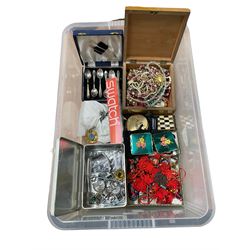 Costume jewellery including vintage brooches, set of silver-plated teaspoons, watches, powder compacts etc in one box