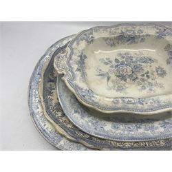 Collection of 19th century blue and white transferware to include meat plates and gravy boats (16) max W47cm