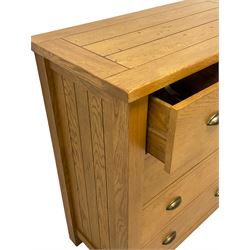 Light oak chest, two short over three long drawers