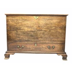 George III mahogany mule chest, the hinged top over single drawer to base, raised on ogee bracket supports W125cm, H88cm, D60cm