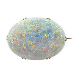 Early 20th century 15ct gold oval opal brooch